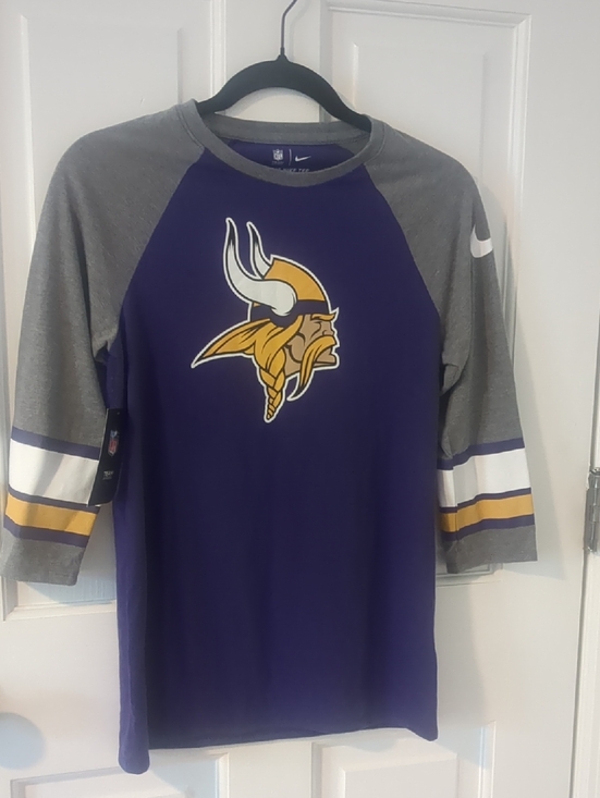 Nike Tops - NWT! Nike Women's Purple and Gray Minnesota Vikings Raglan Top